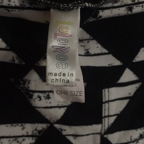 One size lularoe leggings - Picture 2 of 3